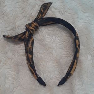 5/$25 Leopard Pattern Headband